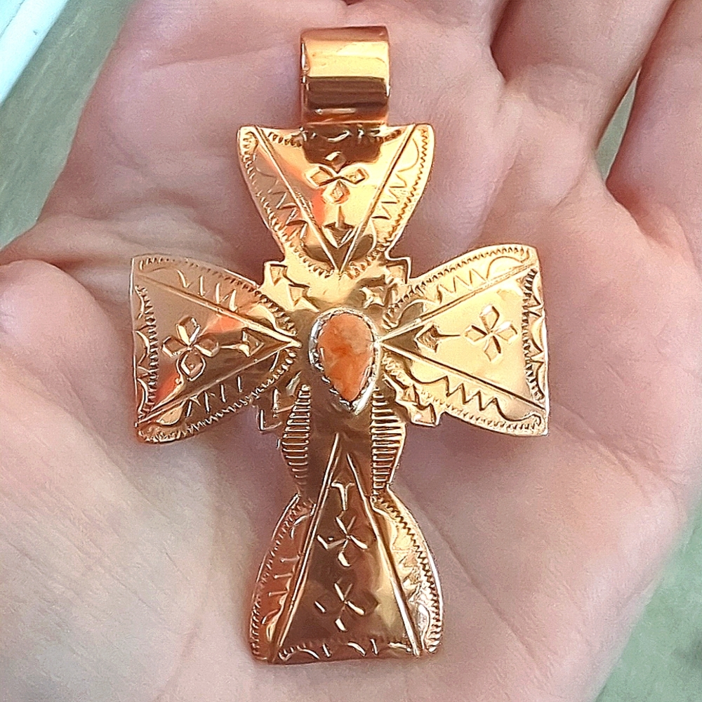 Running Bear Navajo Copper And Spiney Oyster Embossed Stamped Cross Pendant - Picture 9 of 9